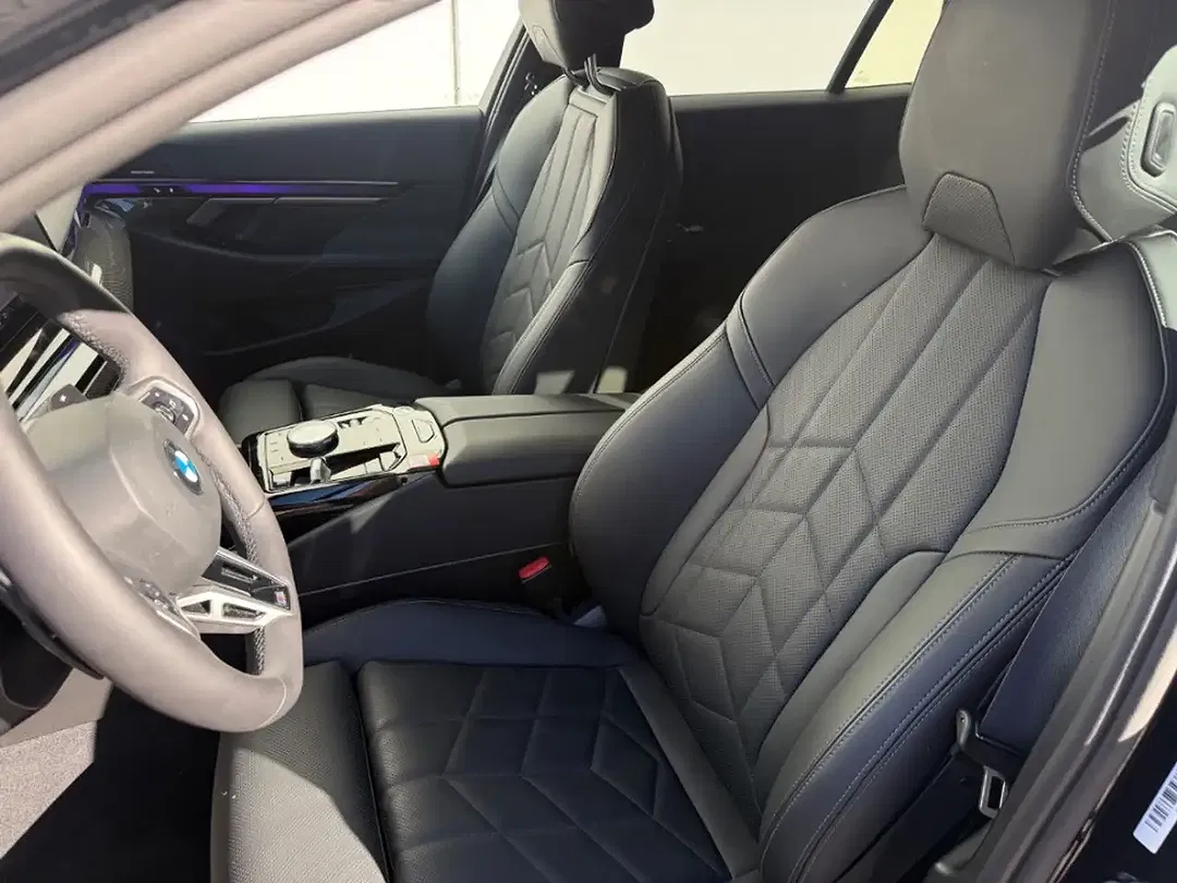BMW 520 - Thumbnail 10