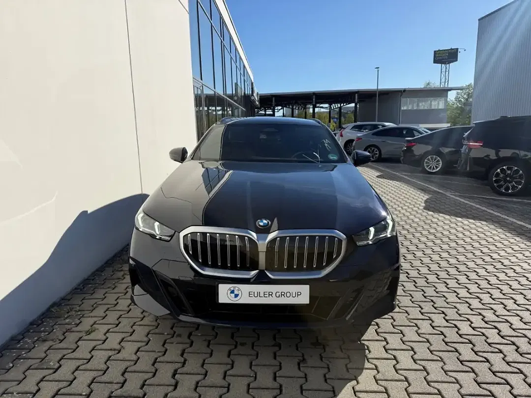 BMW 520 - Thumbnail 2
