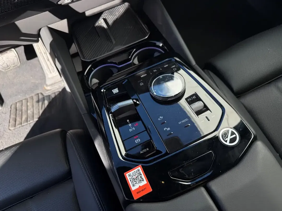 BMW 520 - Thumbnail 9