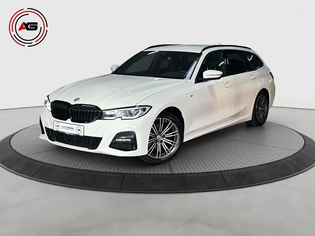 BMW 320 - Thumbnail 1