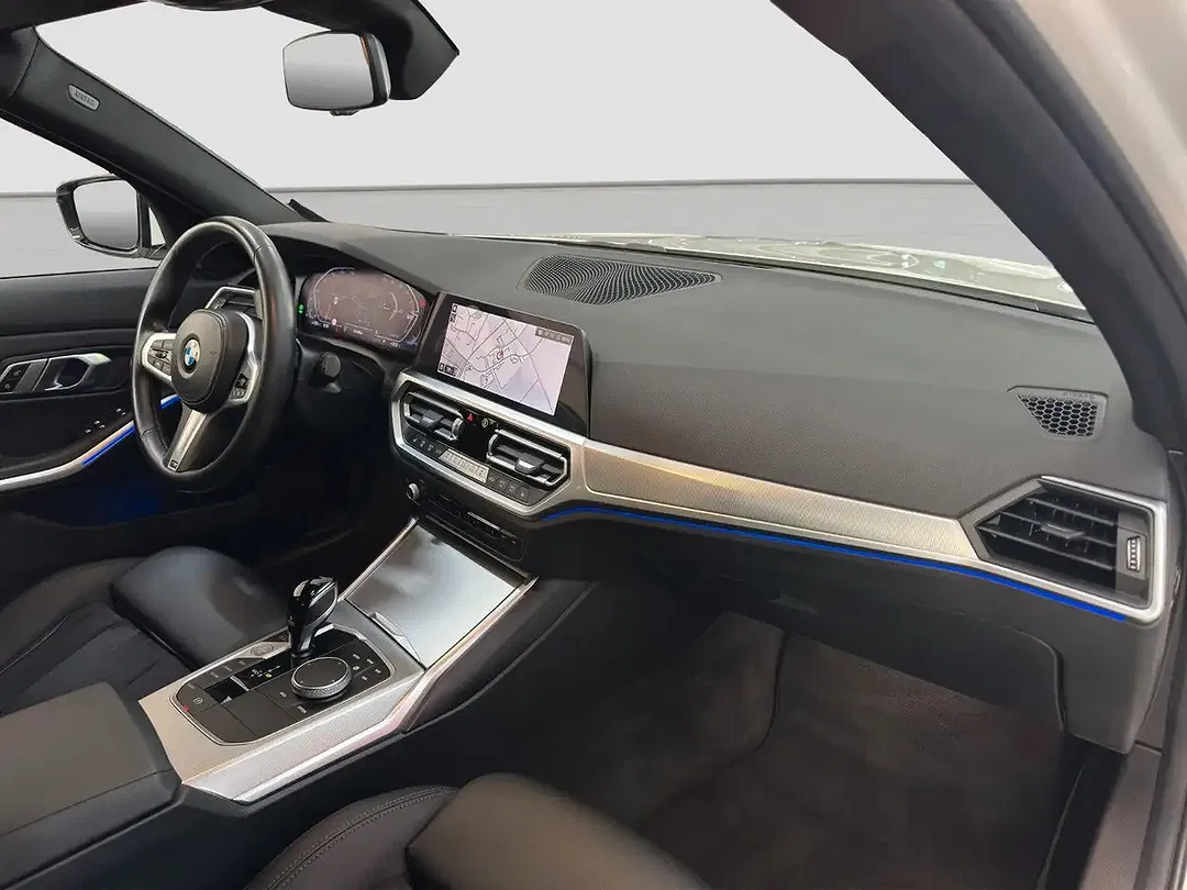 BMW 320 - Thumbnail 10