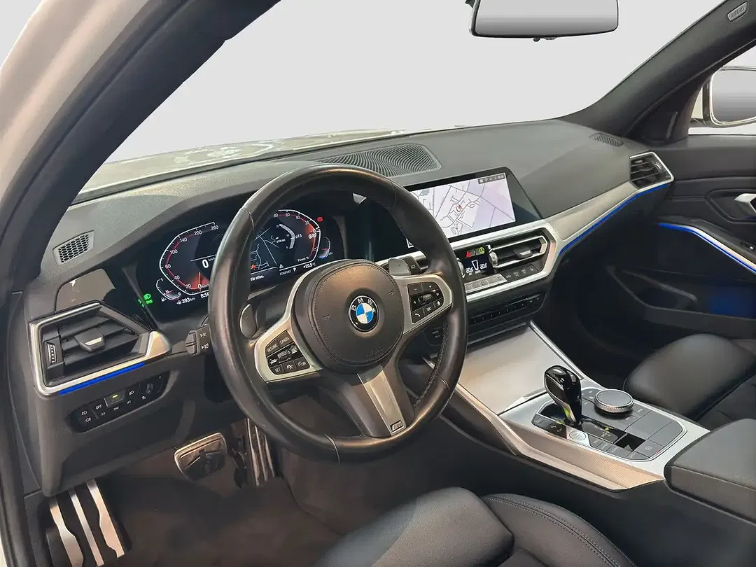 BMW 320 - Thumbnail 12