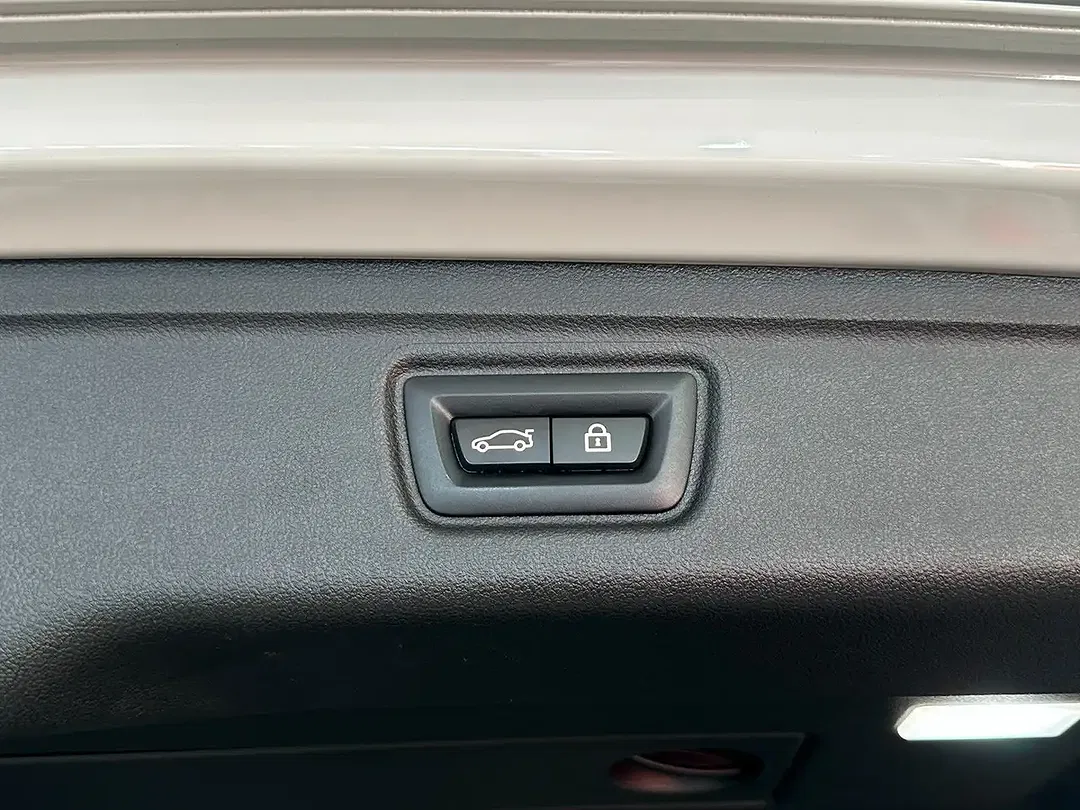 BMW 320 - Thumbnail 35