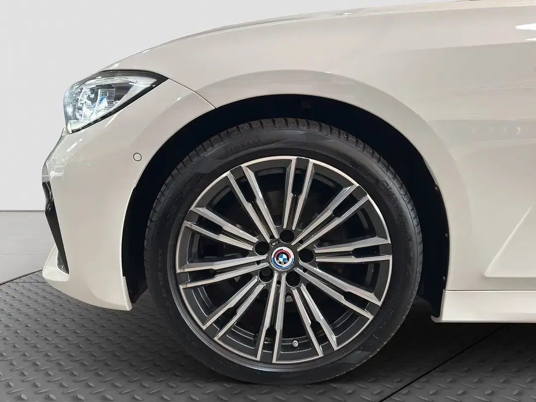 BMW 320 - Thumbnail 37