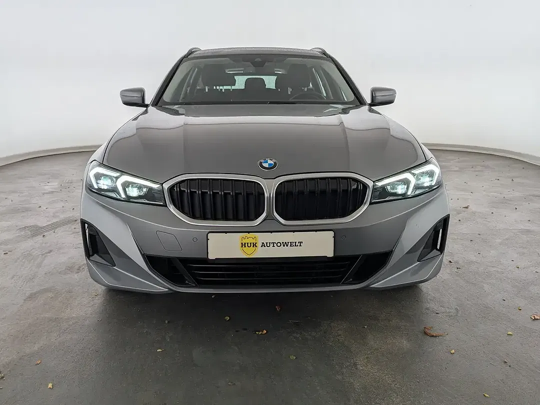 BMW 320 - Thumbnail 2
