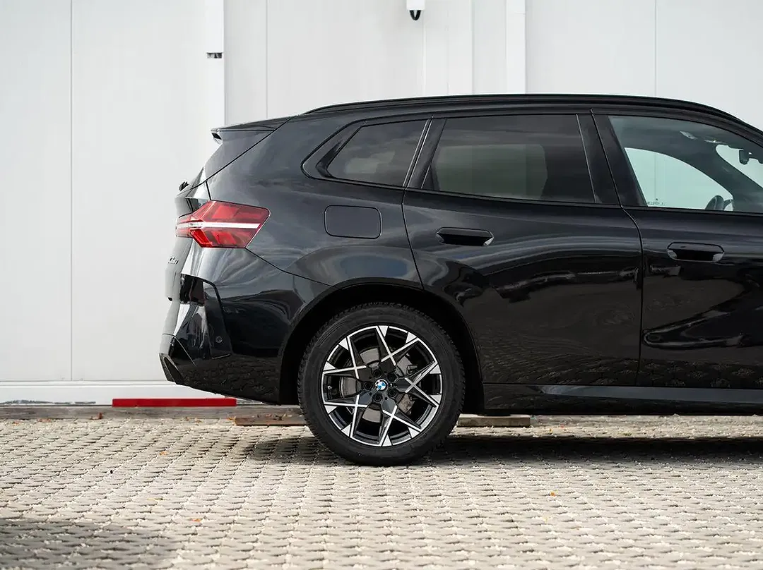 BMW X3 - Thumbnail 6