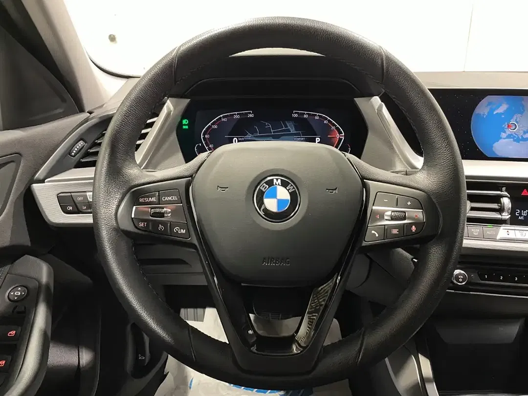 BMW 118 - Thumbnail 9