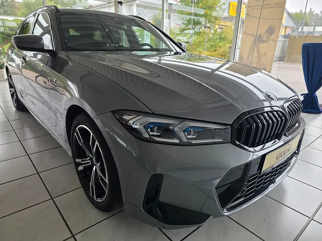 BMW 330 - Thumbnail 7