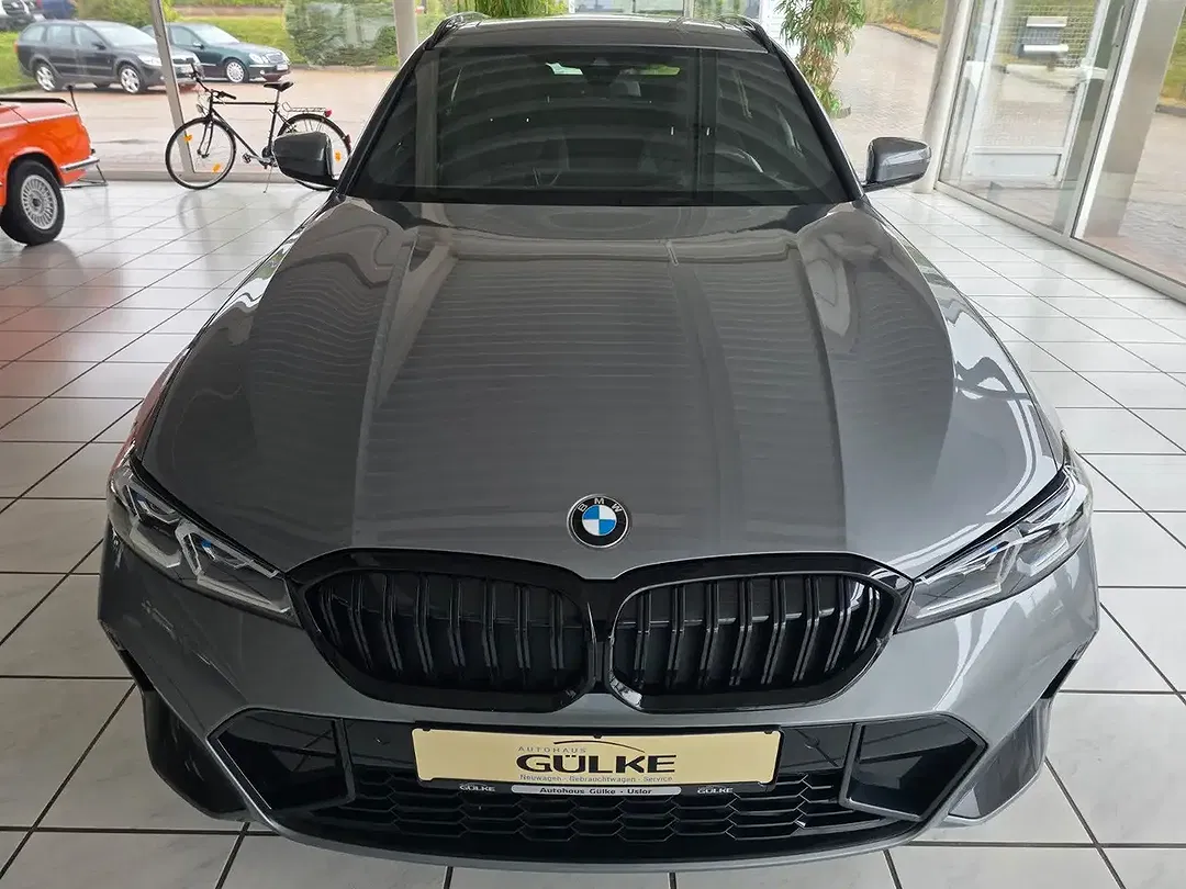 BMW 330 - Thumbnail 8