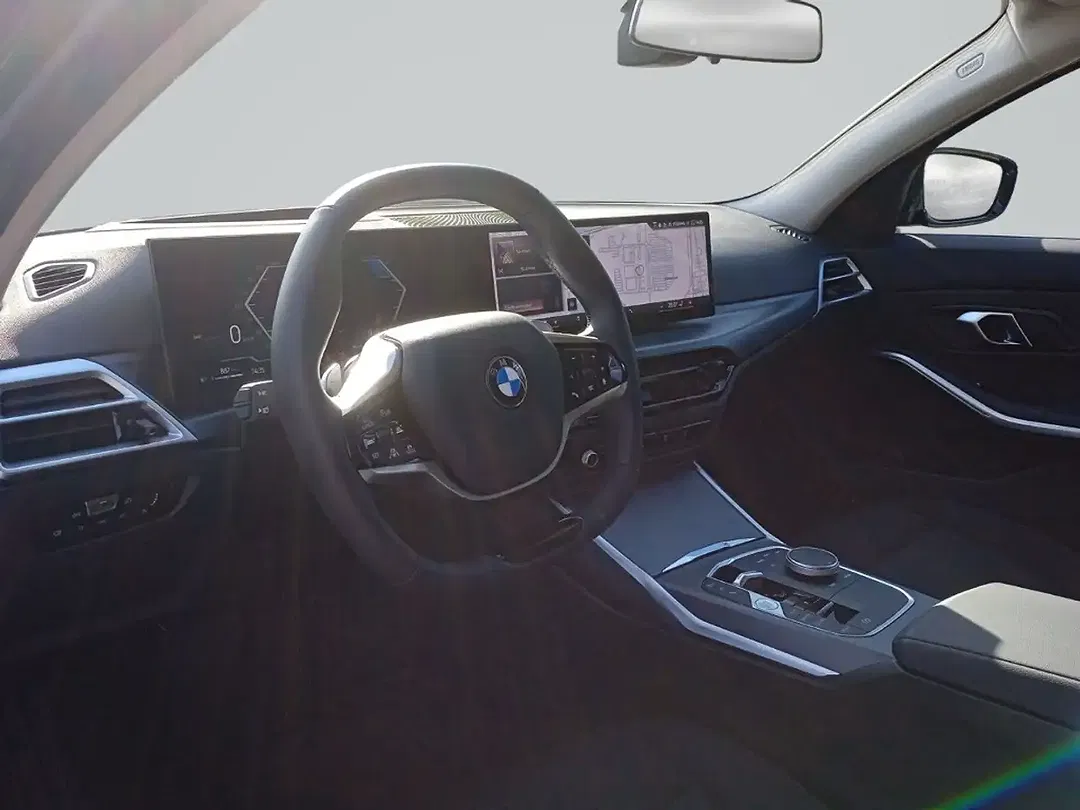 BMW 320 - Thumbnail 13