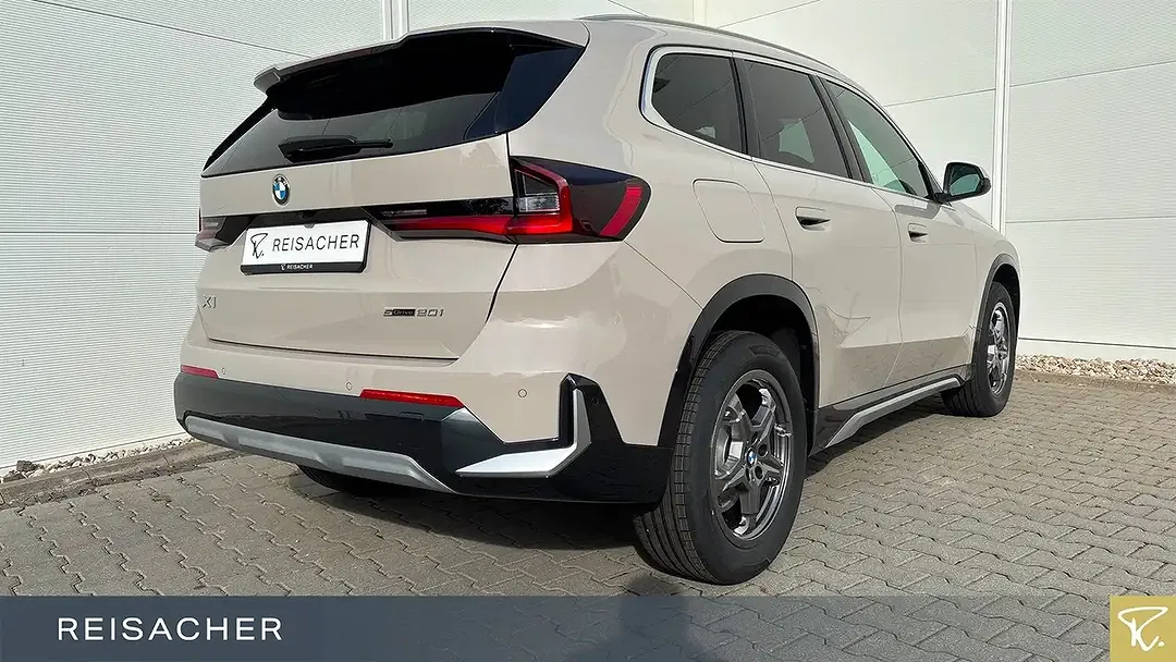 BMW X1 - Thumbnail 2