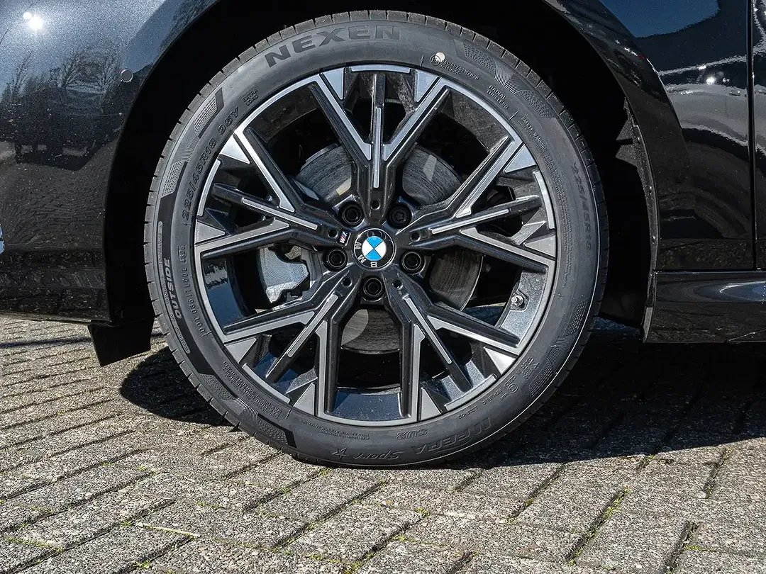BMW 120 - Thumbnail 3