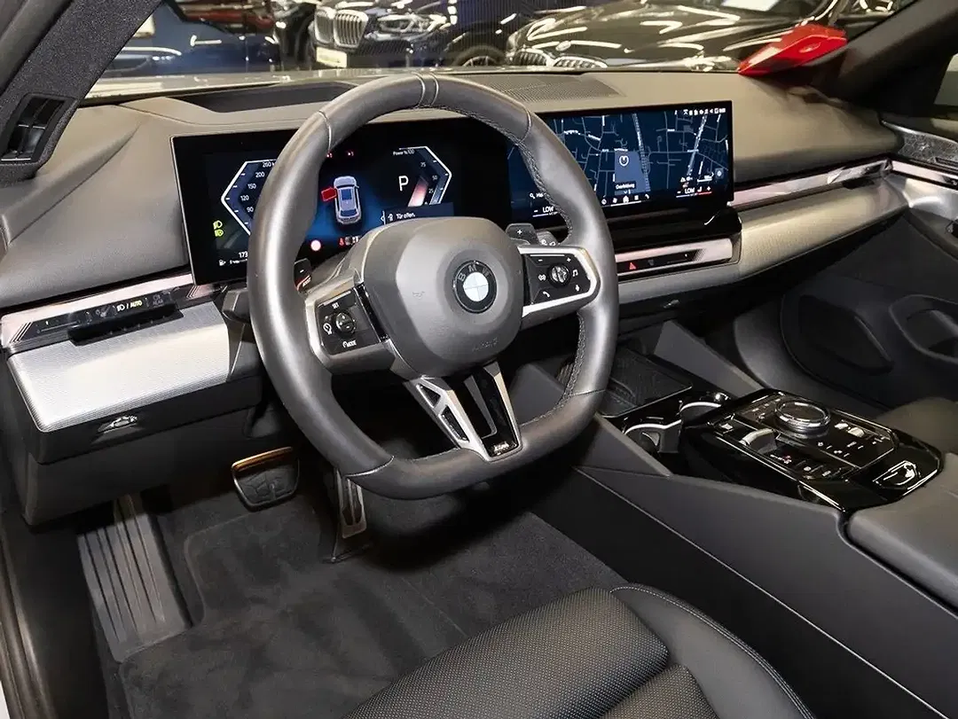 BMW 520 - Thumbnail 4