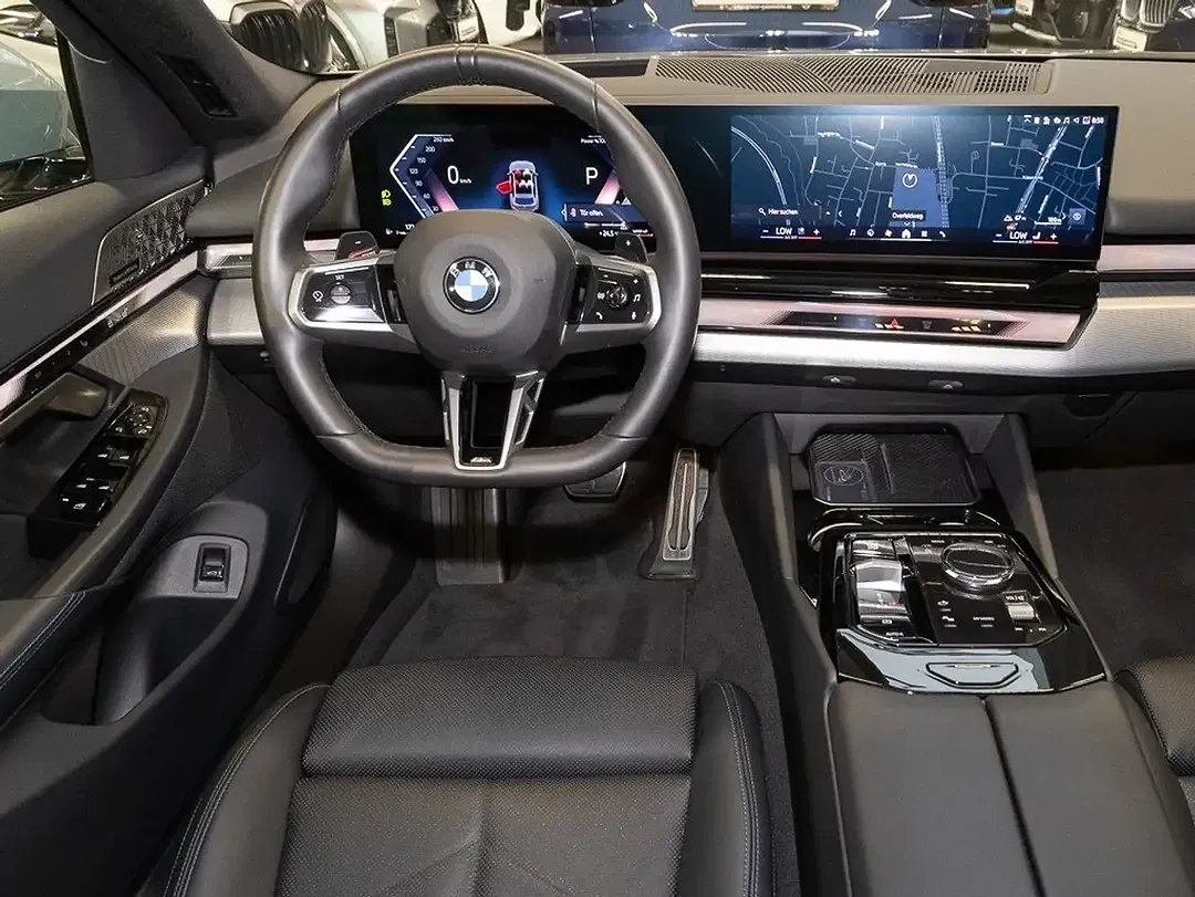 BMW 520 - Thumbnail 6