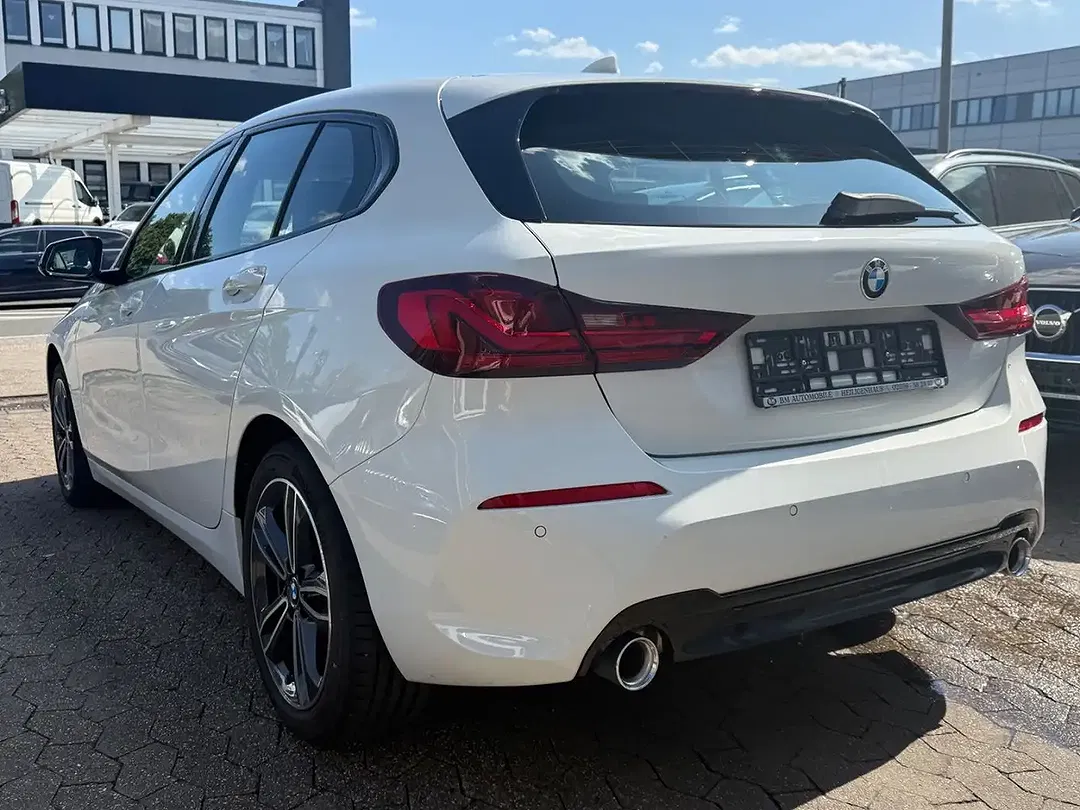 BMW 118 - Thumbnail 10