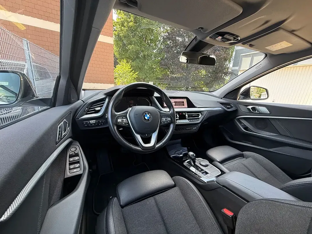 BMW 118 - Thumbnail 13