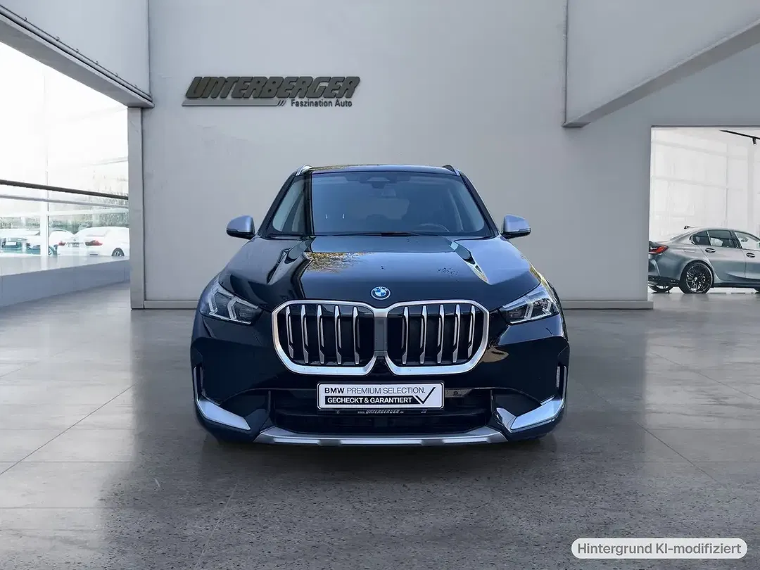 BMW X1 - Thumbnail 2