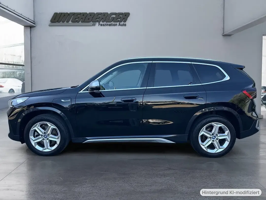BMW X1 - Thumbnail 3