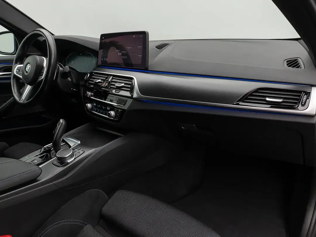 BMW 530 - Thumbnail 23