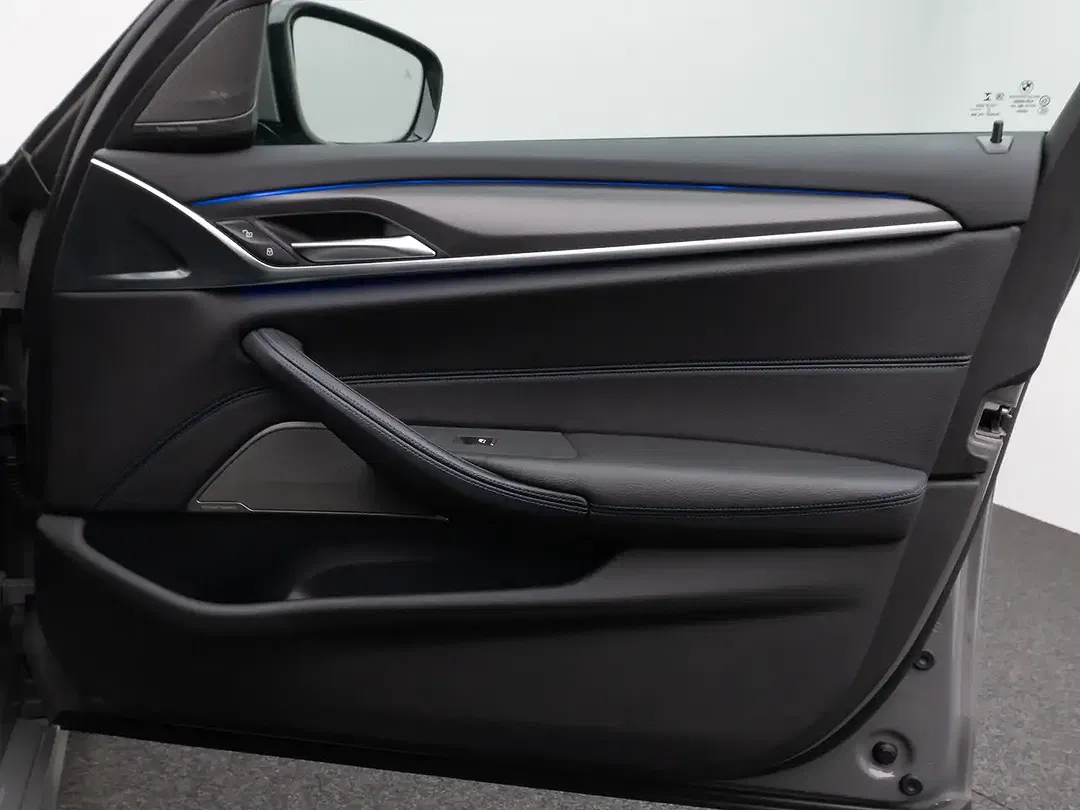 BMW 530 - Thumbnail 29