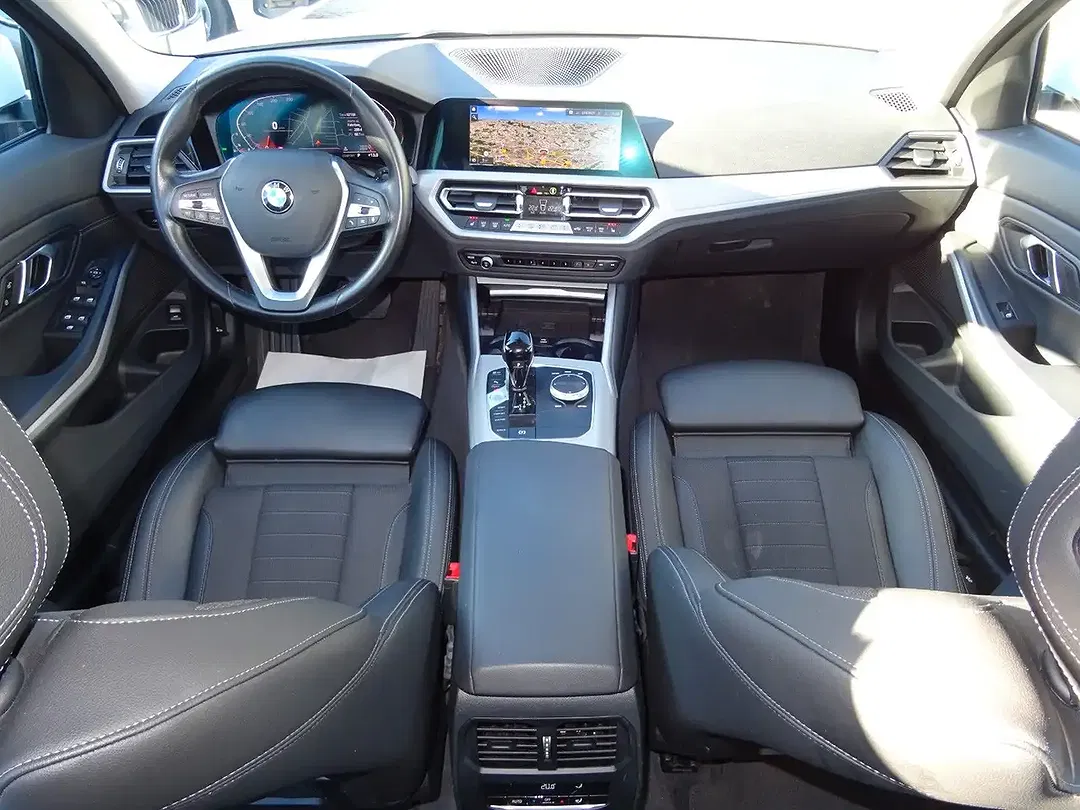 BMW 320 - Thumbnail 7