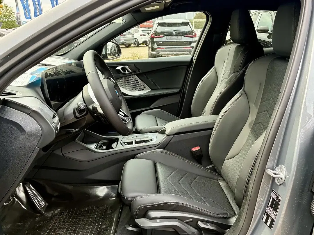 BMW 120 - Thumbnail 9