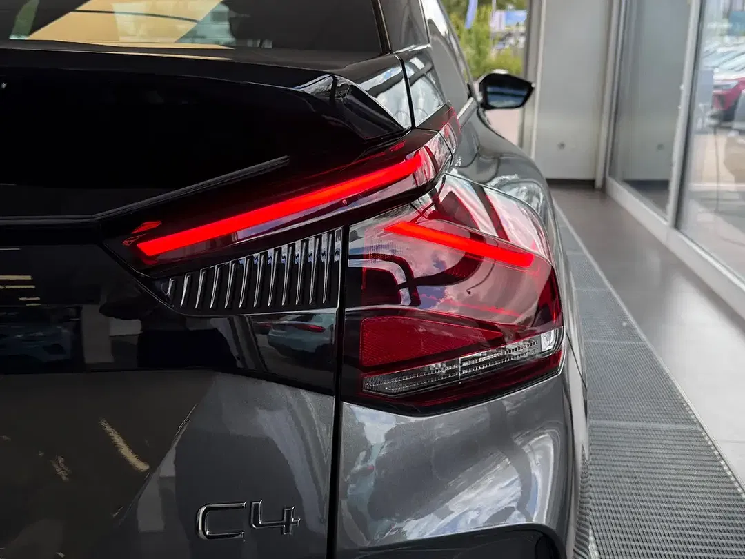 Citroen C4 - Thumbnail 10