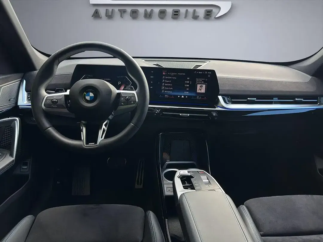 BMW X1 - Thumbnail 12