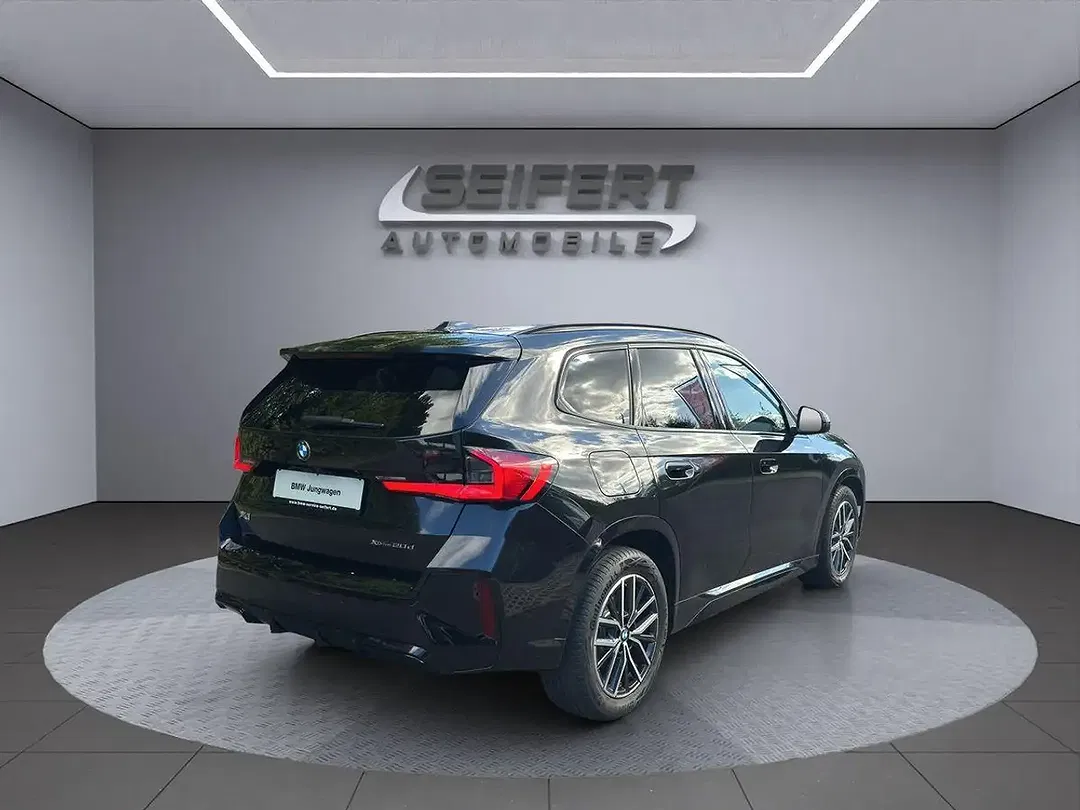 BMW X1 - Thumbnail 5