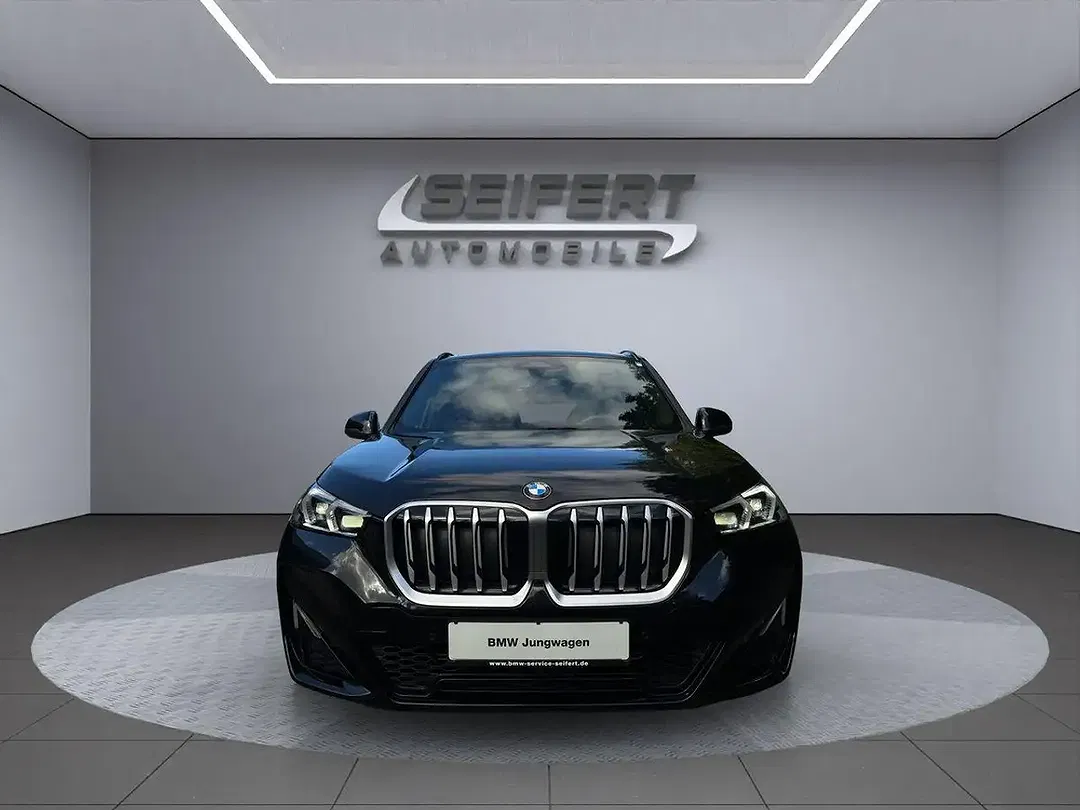 BMW X1 - Thumbnail 8