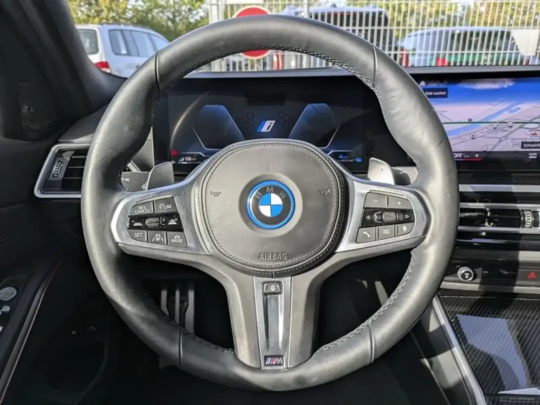 BMW 330 - Thumbnail 7