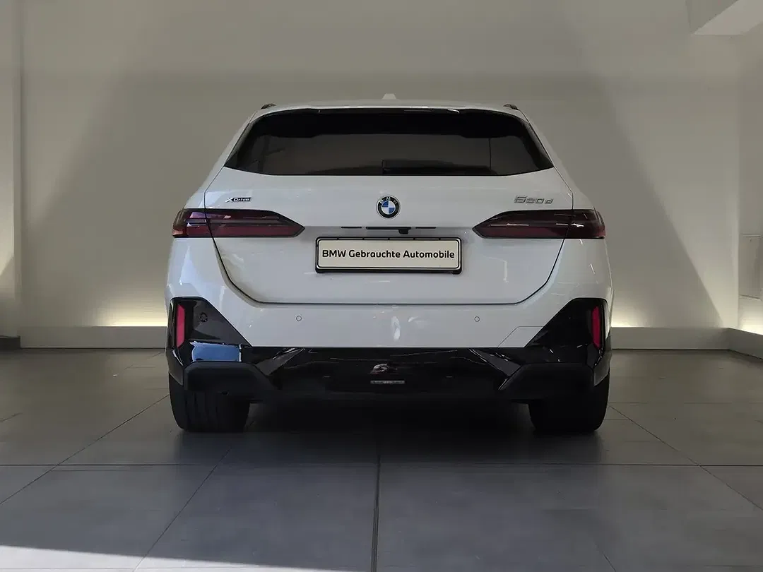 BMW 520 - Thumbnail 9
