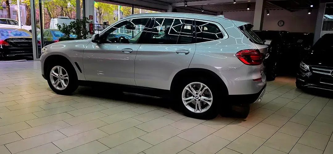 BMW X3 - Thumbnail 6