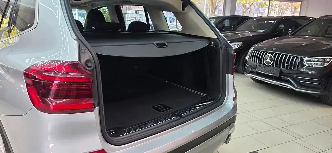BMW X3 - Thumbnail 9