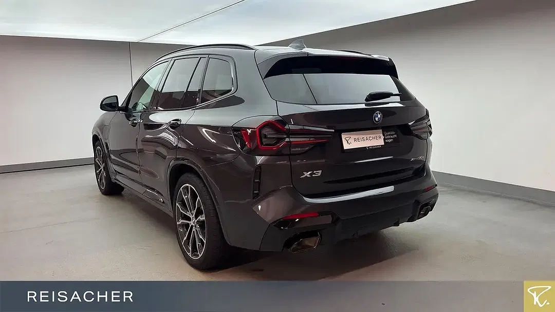 BMW X3 - Thumbnail 2