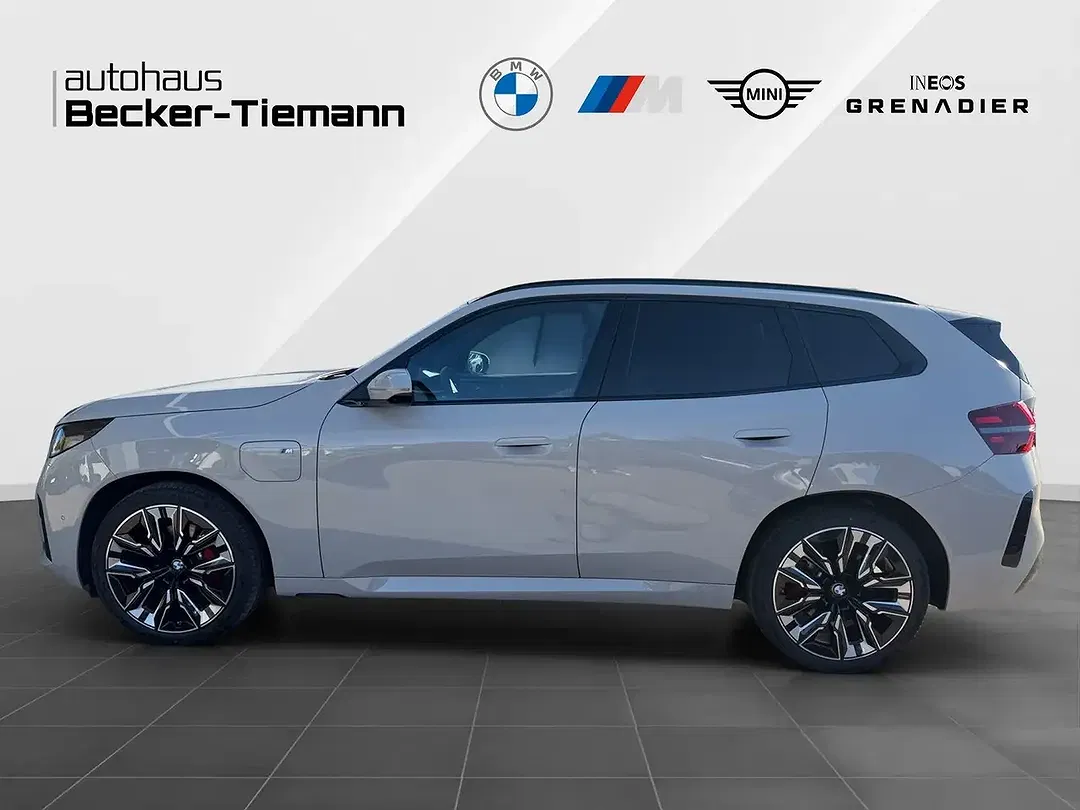 BMW X3 - Thumbnail 3