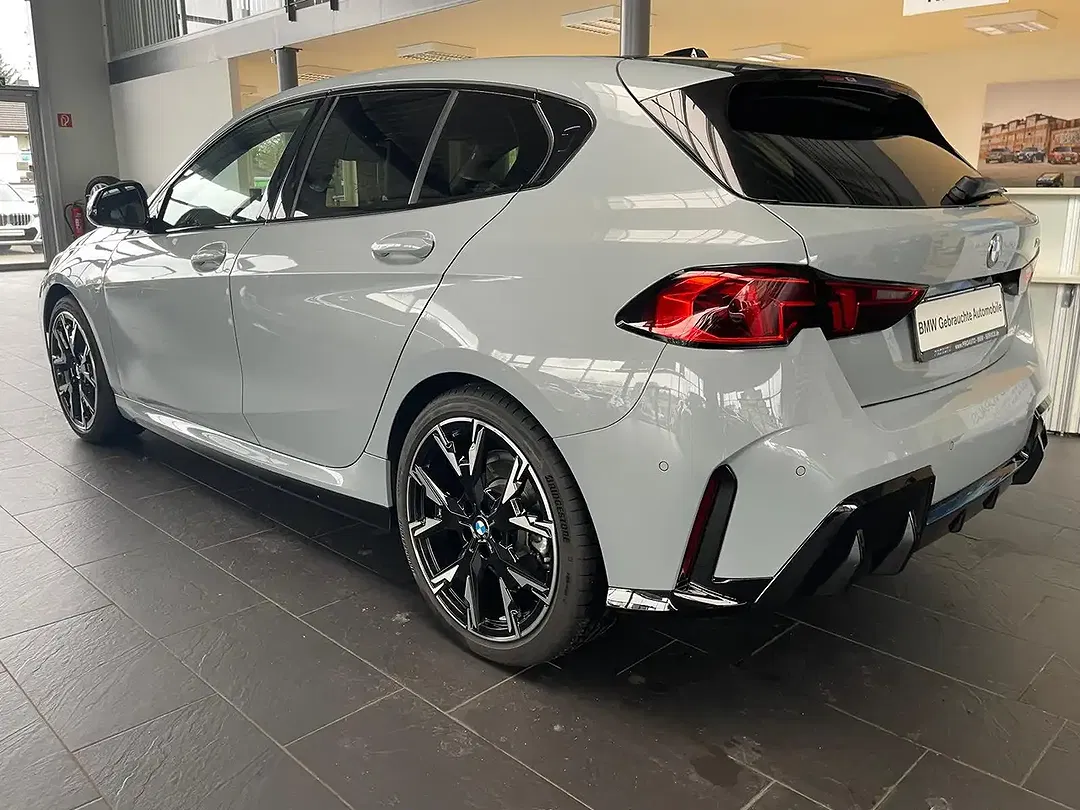 BMW 120 - Thumbnail 4