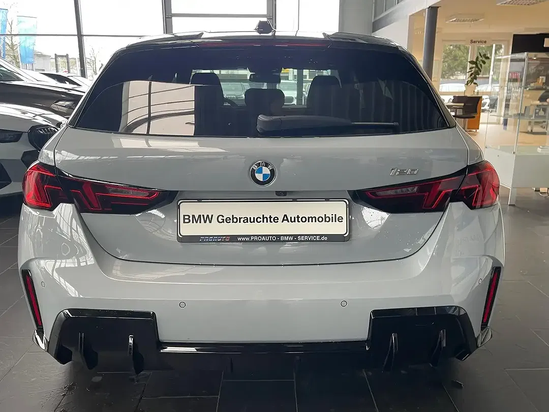 BMW 120 - Thumbnail 5