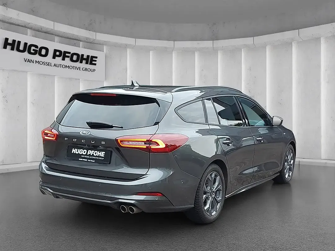 Ford Focus - Thumbnail 5