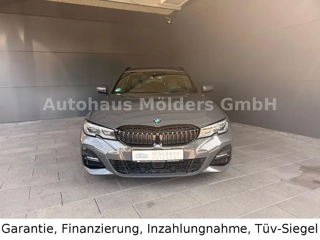 BMW 330 - Thumbnail 3