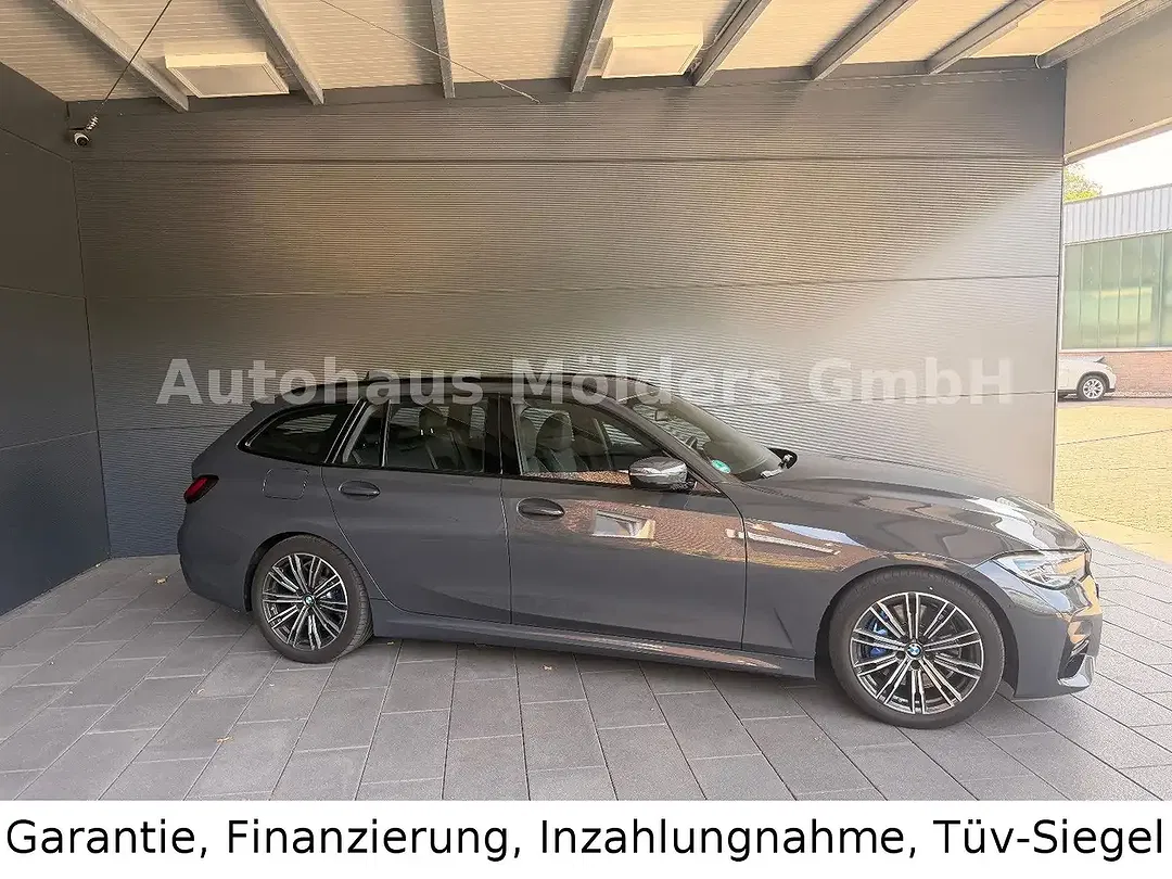 BMW 330 - Thumbnail 4