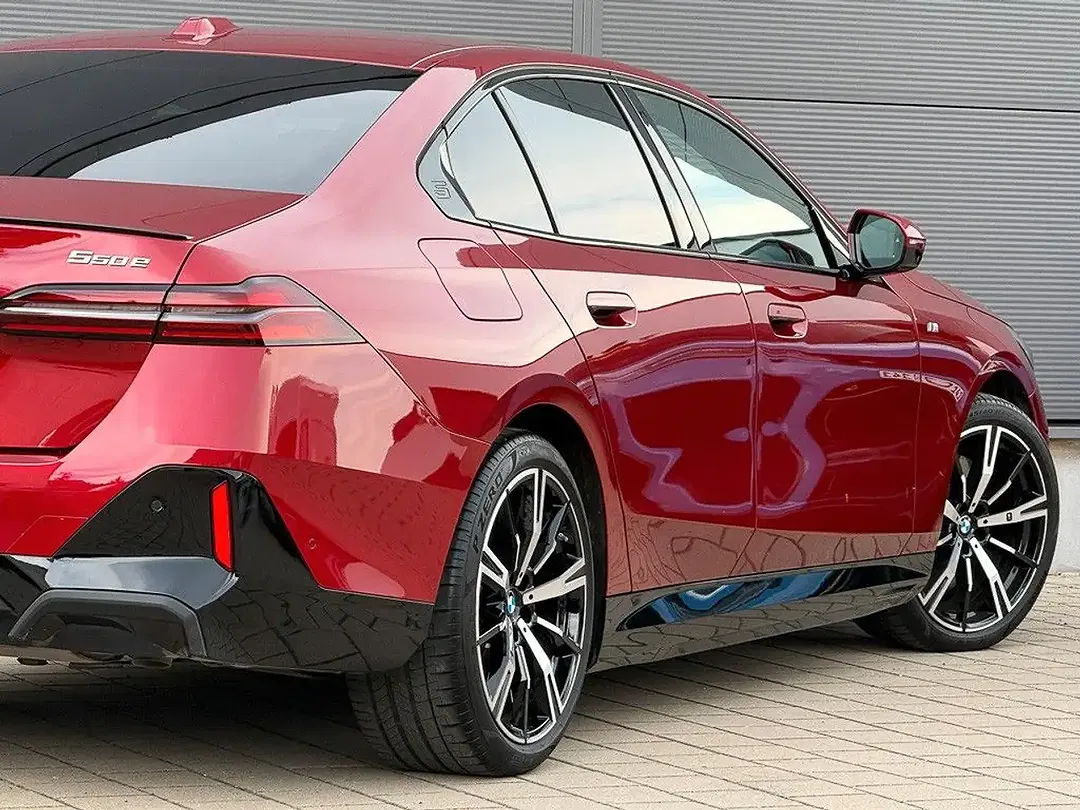 BMW 550 - Thumbnail 16