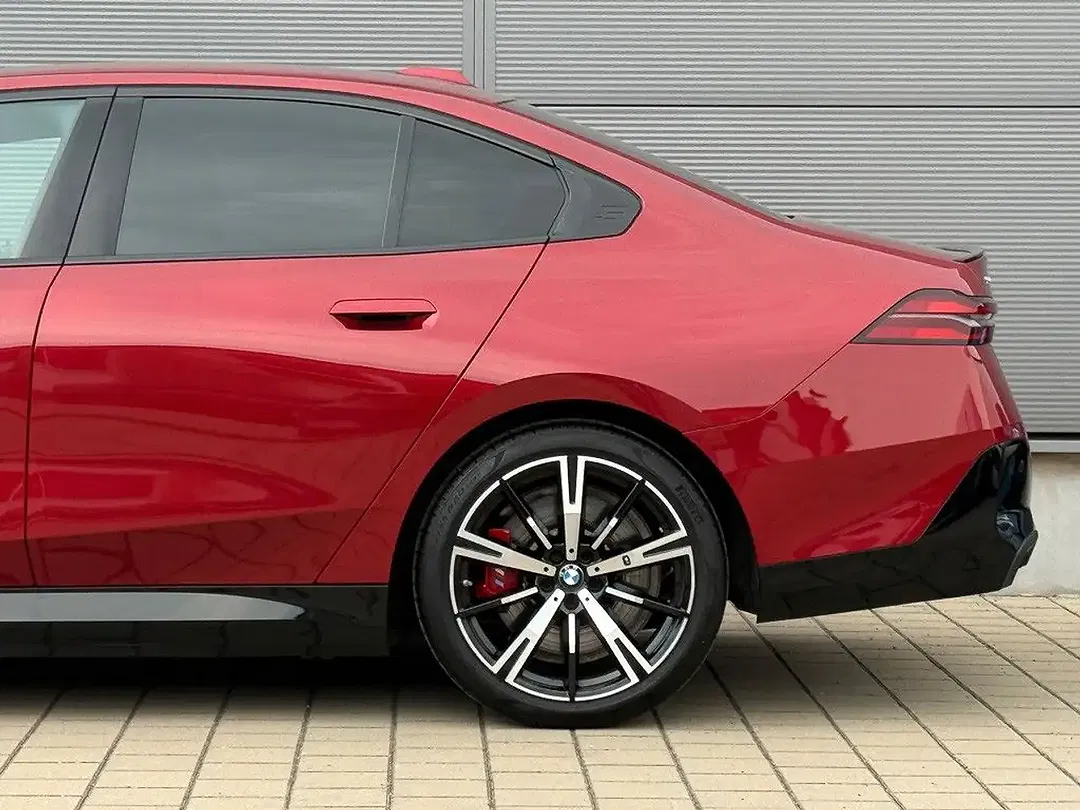 BMW 550 - Thumbnail 9