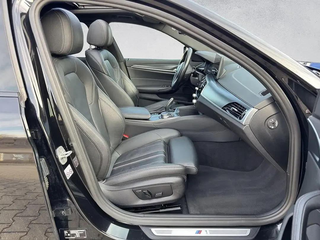BMW 520 - Thumbnail 26