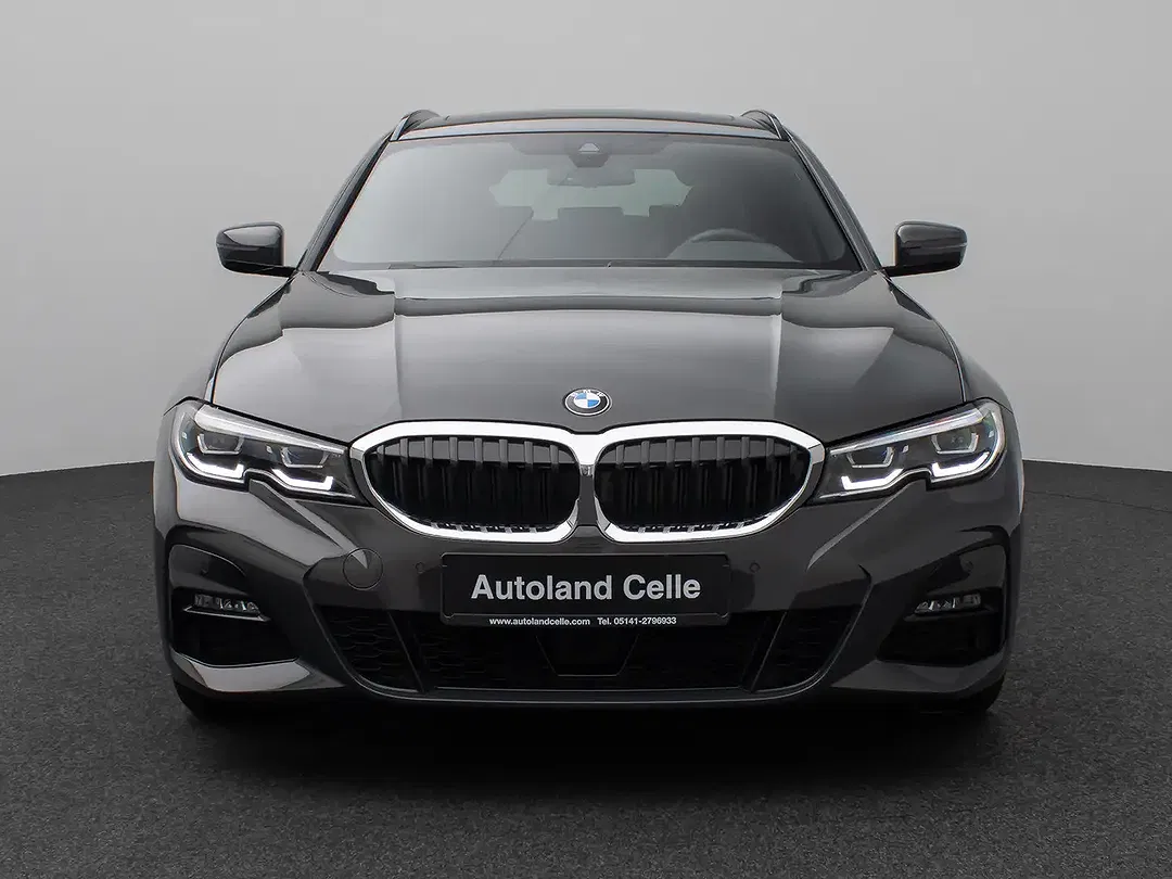 BMW 320 - Thumbnail 2