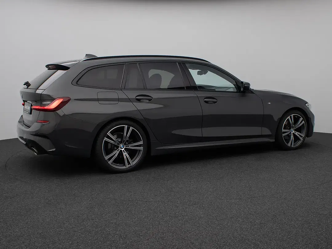 BMW 320 - Thumbnail 6