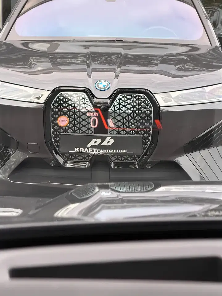 BMW X1 - Thumbnail 10