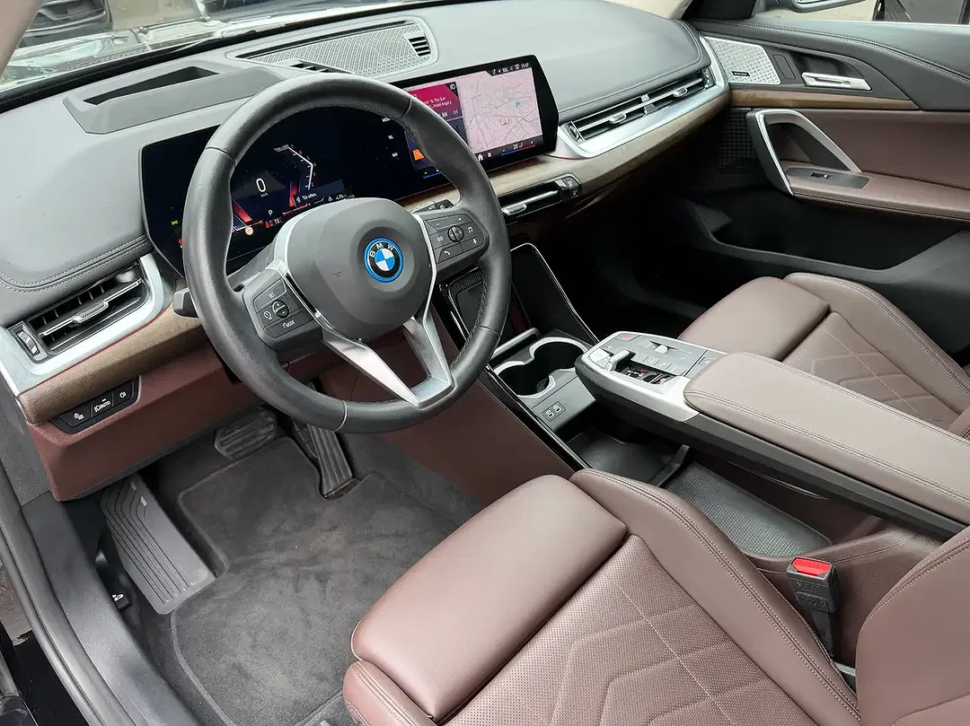 BMW X1 - Thumbnail 6