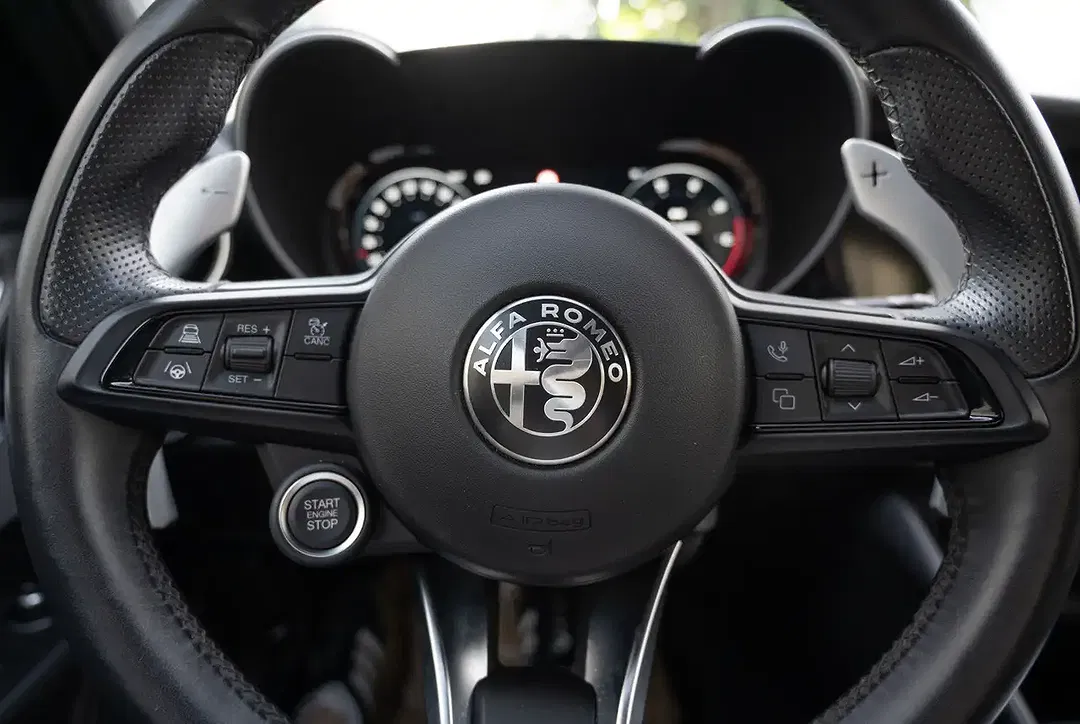 Alfa Romeo Giulia - Thumbnail 15