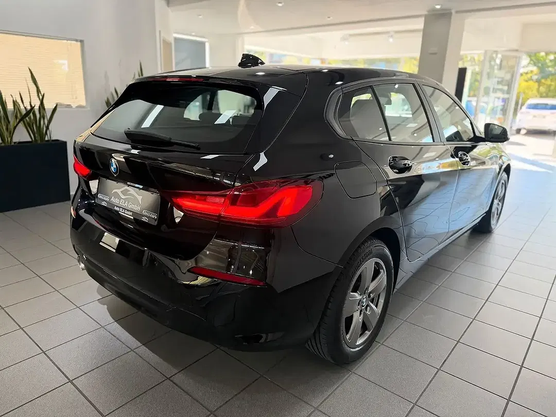 BMW 118 - Thumbnail 6